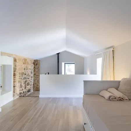 Cortina Do Castelo Kır Evi